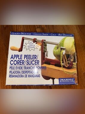 Progressive International Apple Peeler/Corer/Slicer BRAND NEW IN BOX VTG